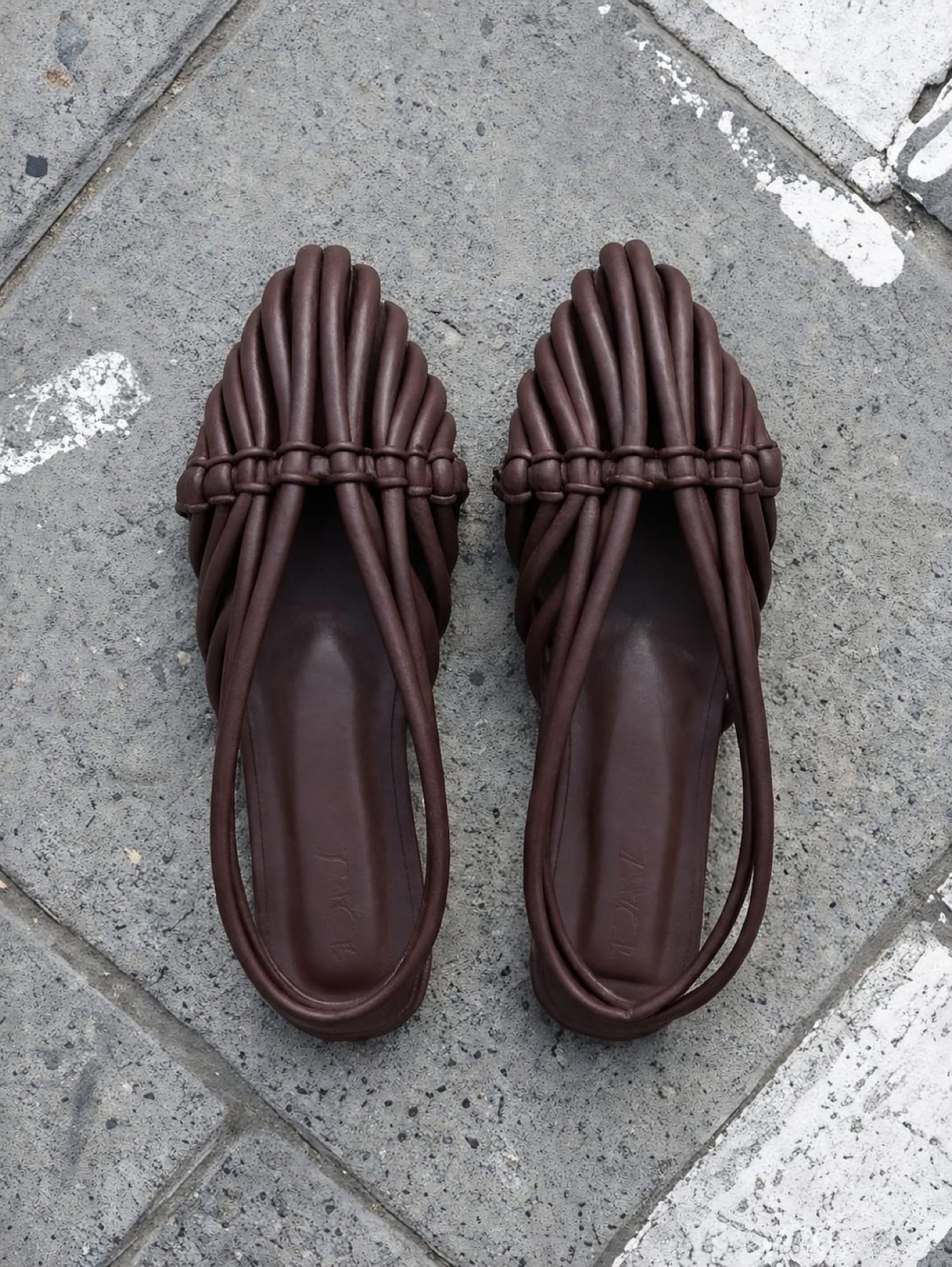 DAN! Umber Slingback in Umber Brown